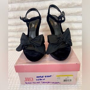 Jennifer Lopez Black Ankle Strap Bow Sandals Size:7 with Box